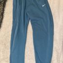 Nike Women’s Joggers Photo 0