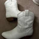 White Cowgirl Boots Size 9 Photo 1