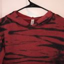 Z By Zella Sz M Awesome Cropped Hoodie Top In A Red Animal Print Photo 4