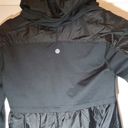 Lululemon  long sleeve lightweight jacket size 6 women Photo 3