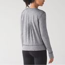 Lululemon  8 Rush Hour Long Sleeve Running Shirt in Spray Jacquard White Black Photo 2