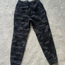 Lululemon Joggers Photo 5