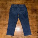 Lane Bryant  mid rise essential stretchy 14 girlfriend crop jeans Photo 2