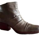 Kork-Ease  Kissel Ankle Boots Ruched Leather Block Stacked Heels Back Zipper 9M Photo 13