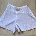 Vince  Linen Blend White High Waisted Shorts Size 4 Photo 3