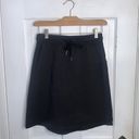 Lululemon  Start Anew 21” Skirt in Heathered Black W-403 Size 6 Photo 5