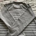 Orvis  women’s striped gray 1/4 zip logo pockets pullover sweatshirt, size M Photo 11