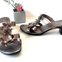 sbicca  of Colifornia Goldie Metallic Strappy Heeled Sandals Size 7.5W Flowers Photo 13