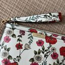 Nine West NWOT  Clutch Photo 3