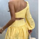 RUNAWAY THE LABEL yellow dress Photo 1