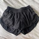 Lululemon Hotty Hot Short 2.5” Photo 0