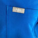 FIGS Catarina One-Pocket Scrub Top Photo 3