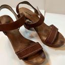 DKNY  C Sara Truffle Sandal, Size 8.  Adorable. Photo 1