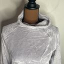 Gaiam  Lux Faux-Fur Cowlneck Pullover sweatshirt in pale lilac color size XS Photo 5