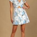 superdown  Carolisa Open Back Mini Dress in Blue White Floral Size Large Photo 0