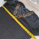 Acting Pro shirt V-neckline w/animal print long sleeve waffle material Sz large Photo 4