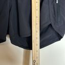 Lululemon ladies black athletic hotty hot shorts size 8 Photo 4