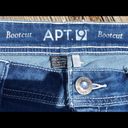 Apt. 9  Med Wash Bootcut Wiskered Great Fit SZ 12 Photo 4