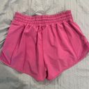 Lululemon Hotty Hot Short 2.5” Photo 2