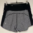 Lululemon Womens  Shorts Size 2 Photo 1