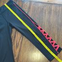 Ideology  Macy’s Cropped Legging black Hot Pink Mesh large Photo 4