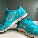 Nike Gym Shoes Photo 1