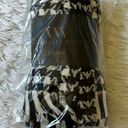 Virginia Wolf Scarf fringe end knit in black in white checks one size Photo 1