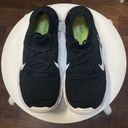 Nike Womens flyknit  free running shoes 
Size 7.5 Photo 3