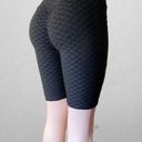 Scrunched up butt lifting leggings TikTok yoga shorts Black Size M Photo 0