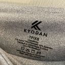 Kyodan Grey Cropped Leggings Photo 4