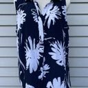 Buttons Avenue‎ sleeveless blouse Blue White floral asymmetrical Size 18/20  Photo 0