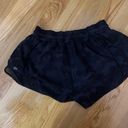 Lululemon Hotty Hot Short 2.5” Photo 3