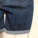 Time & Tru  Bermuda women’s size 4‎ jean shorts mid rise medium wash Photo 7