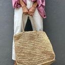 Oversized straw beach bag Photo 0