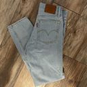 Levi's Wedgie Jeans in Light Wash Photo 3