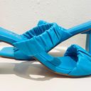 Guess Aindrea Women’s Turquoise Leather Shirred Heel Sandals Sz 7.5 Photo 4