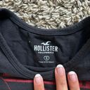 Hollister Graphic Crop Top Photo 1