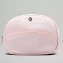 Lululemon City Essential Pouch 2L - Plush Pink Photo 0