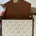 Michael Kors Purse Photo 3