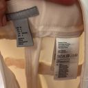 H &M Dress pants. In good condition. Minor flaws noted. Size 4 . Color : Ivory. Photo 2