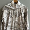 Athleta  Triumph Printed Hoodie in Grey Gypsum Camo Size Large Photo 4