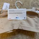 Hanes NWT Med  Beige Bandini Bra Photo 1