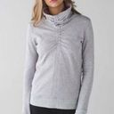 Lululemon  In A Cinch Long Sleeve Tee Size 4 Photo 0