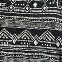 Merona  Women’s Short Sleeve V-Neck Top , Black & White Aztec Print Medium Photo 2