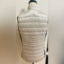 Xersion EUC  lightweight vest light gray/silver size Large Photo 1