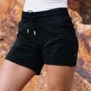 Zyia  Active canyon shorts Size medium Photo 10