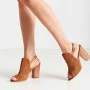 Nordstrom NWOT KDB Kelsi Dagger Brooklyn Goya Beige Tan Perforated Heels Bootie Size 8.5 Photo 1