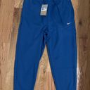 Nike Women’s Joggers Photo 0