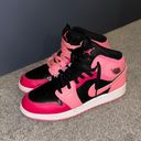 Nike Jordan 1 Mid Photo 0