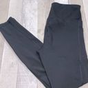 Avia  black athletic leggings size medium 8-10 Photo 1